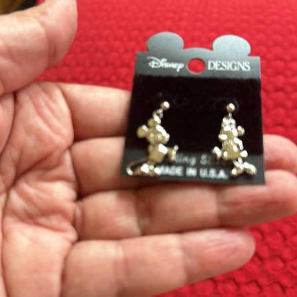 Mickey and Minnie post dangle earrings - Picture 4 of 5